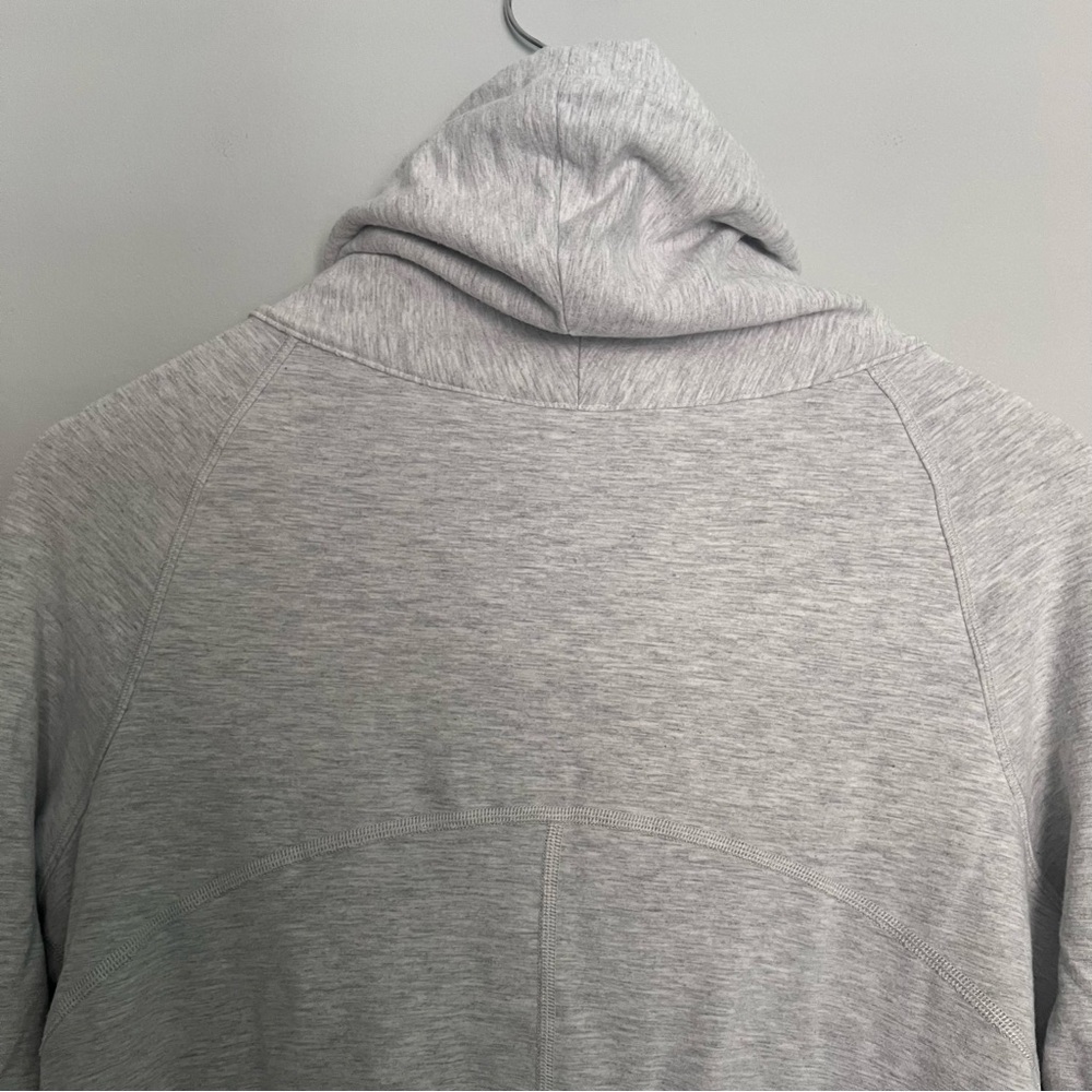 Lululemon Coast Easy Wrap Heathered Core Ultra Light Grey - Picture 4 of 8